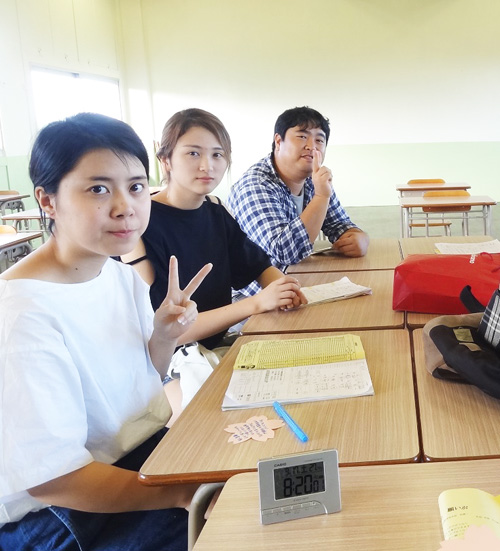 【静岡県】通信制高校の特長を活かして進学の勉強をしている生徒さん
