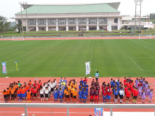 第３回本部町×八洲学園少年サッカー大会を実施しました